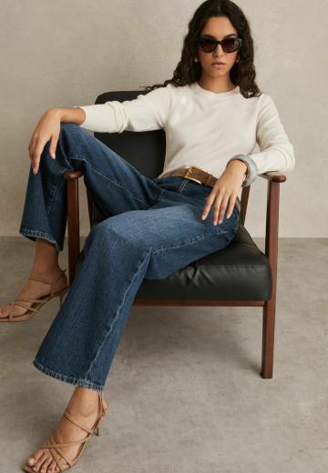 Прямые джинсы