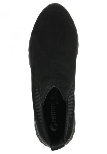 Зимние ботинки