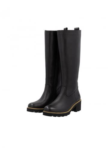 Зимние ботинки