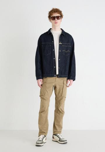 Джинсовая куртка