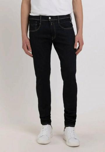 Узкие джинсы