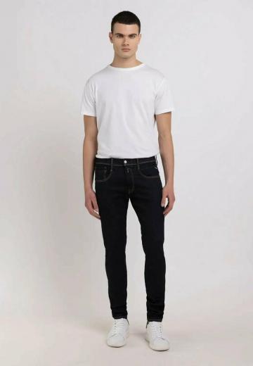 Узкие джинсы