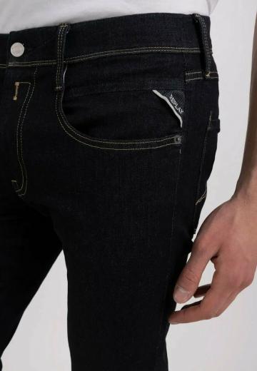 Узкие джинсы