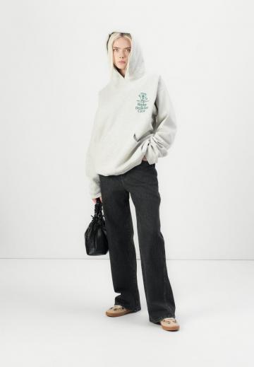 Пуловер с капюшоном