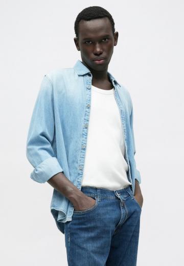 Прямые джинсы