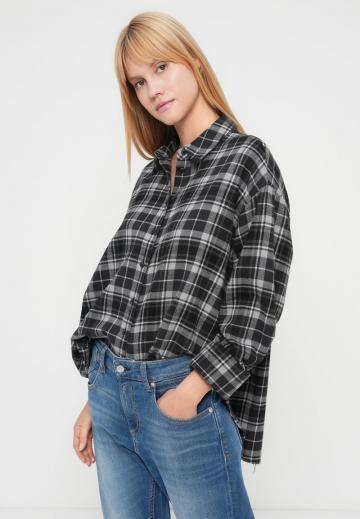 Узкие джинсы