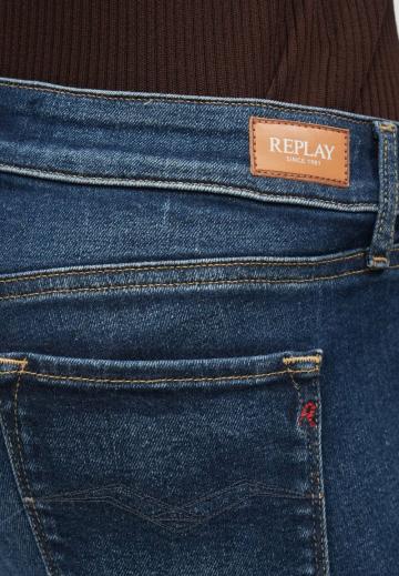 Клешеные джинсы