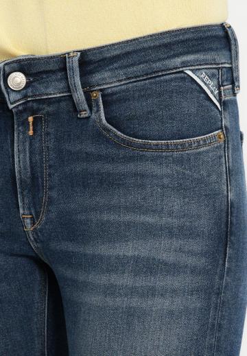 Узкие джинсы