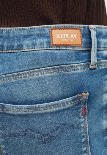 Короткие джинсы