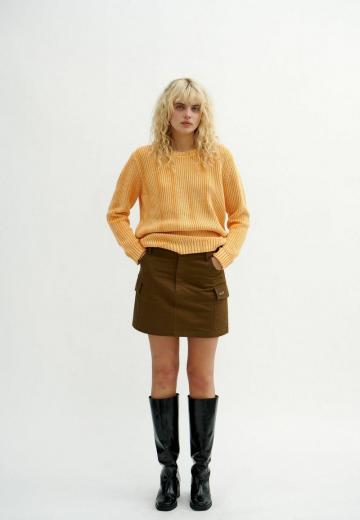 Юбка с накладными карманами