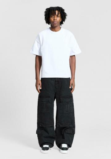 Брюки с накладными карманами