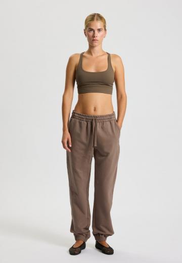 Спортивные штаны