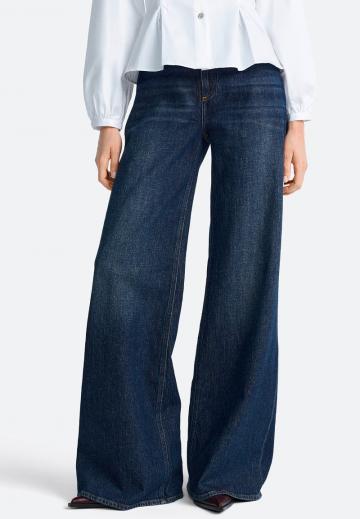 Клешеные джинсы