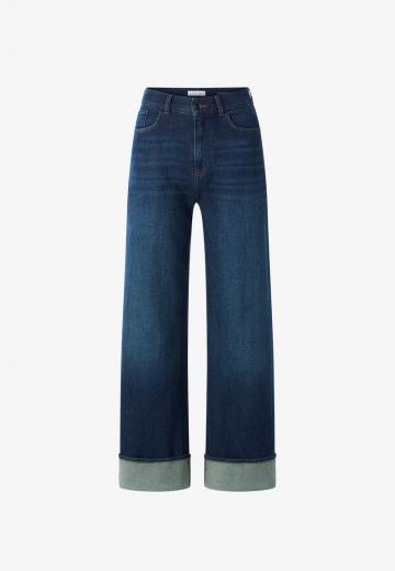 Клешеные джинсы