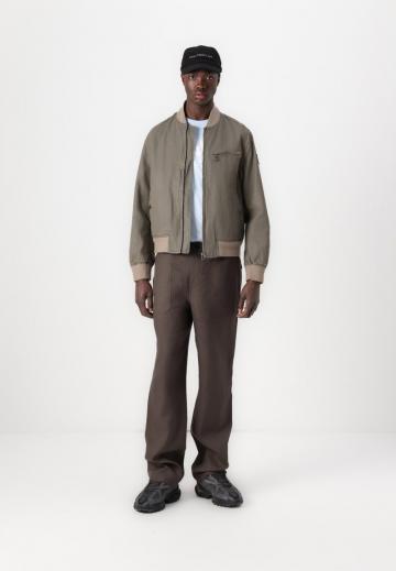 Куртка бомбер