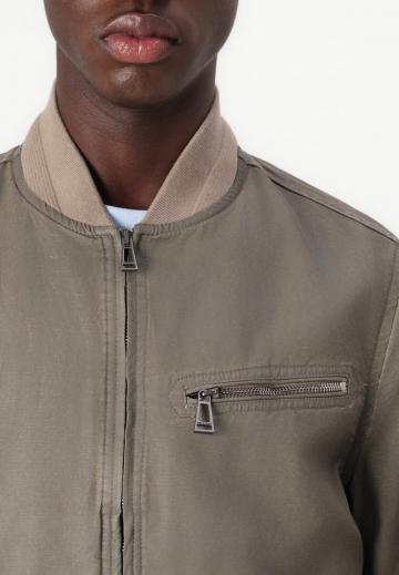 Куртка бомбер