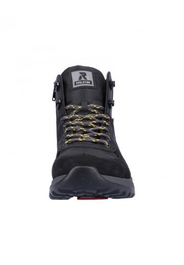 Ботинки на шнуровке