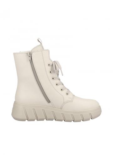 Сапожки на танкетке