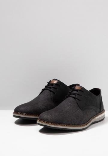 Ботинки на шнуровке