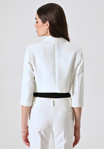 Короткий блейзер