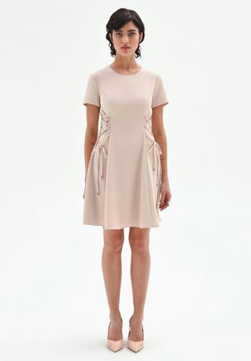 Короткое платье