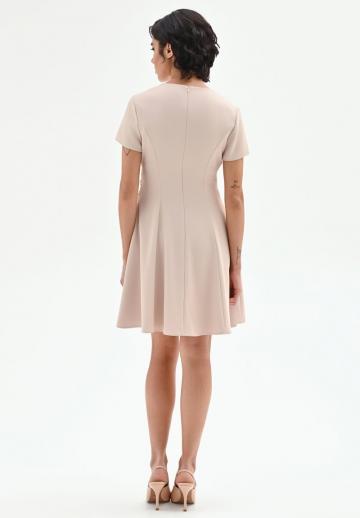 Короткое платье