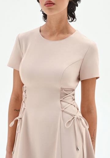 Короткое платье