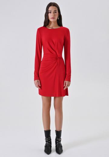 Платье футляр