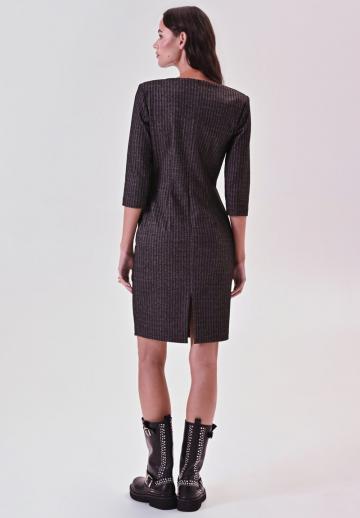 Платье футляр