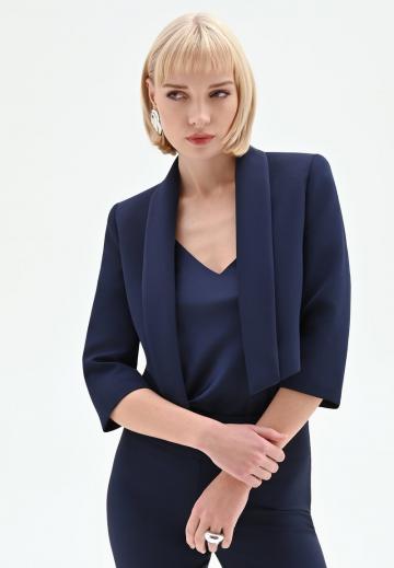 Короткий блейзер