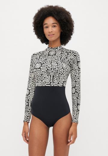 Слитный купальник