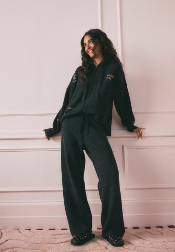 Пуловер с капюшоном