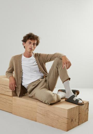 Вязаная кофта