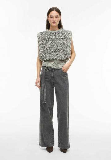 Прямые джинсы