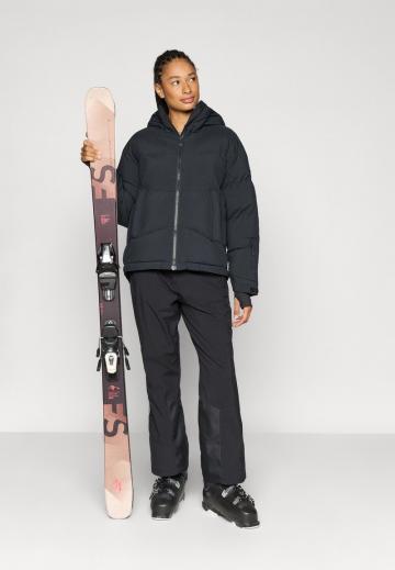 Спортивная куртка