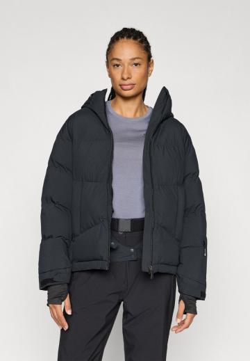 Спортивная куртка