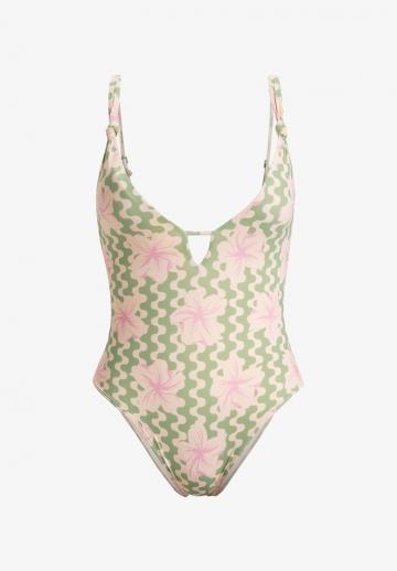 Слитный купальник