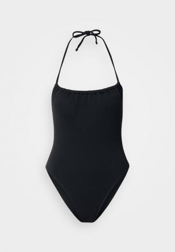 Слитный купальник