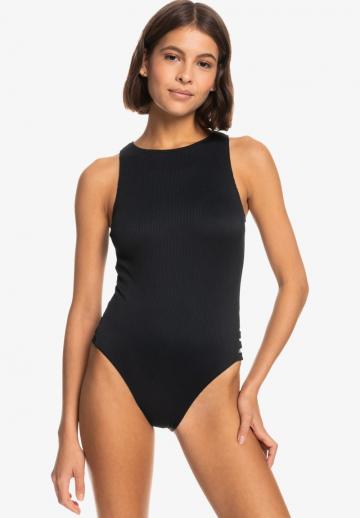 Слитный купальник