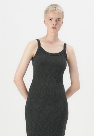 Спортивное платье