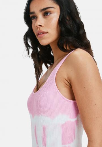 Слитный купальник