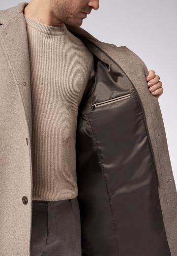 Короткое пальто