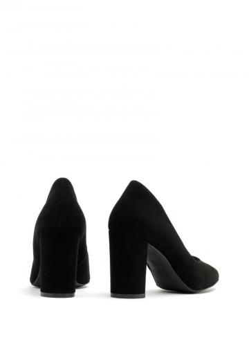 Туфли с высоким носом