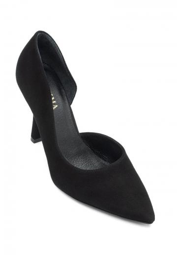 Туфли на высоком каблуке