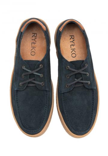 Ботинки на шнуровке