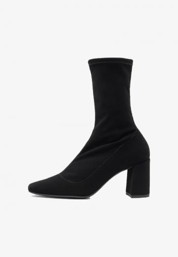 Ботинки челси