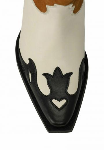 Ковбойские сапоги