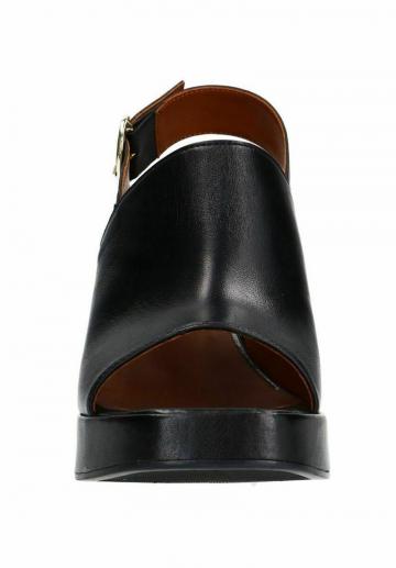 Босоножки на платформе