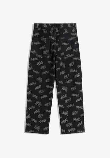 Прямые джинсы