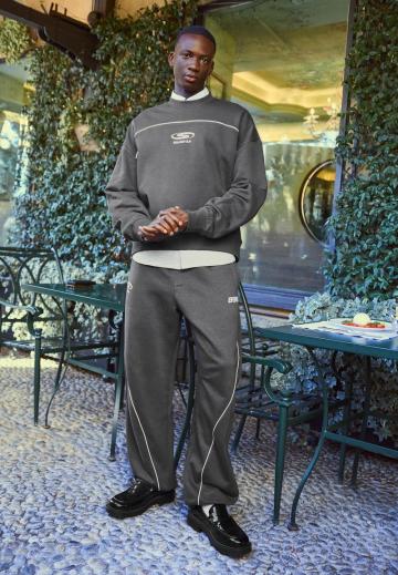 Спортивные штаны